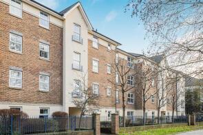 Flat 23, Sandringham Court, Skerne Walk, Kingston Upon Thames KT2 5LQ
