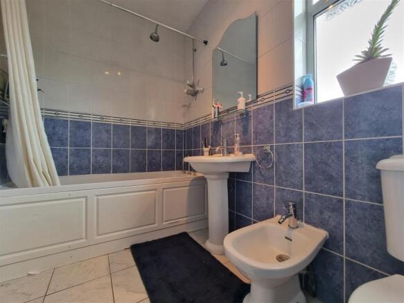 Photo 25