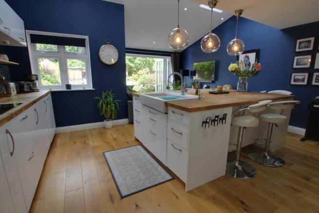 KITCHEN/DINER