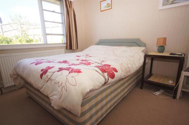 bed4.jpg