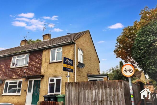 2-bed flat on Bradgate Road, Anstey, Leicestershire, £159,950