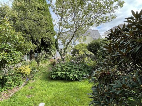 Rear Garden: