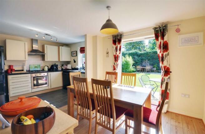 Kitchen/Dining Room