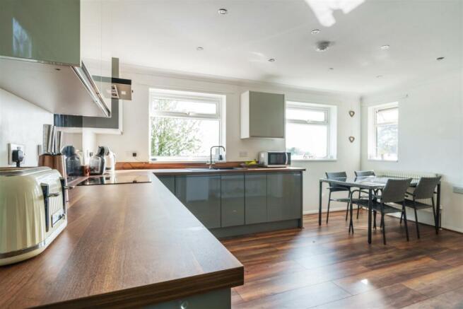 Kitchen / Dining