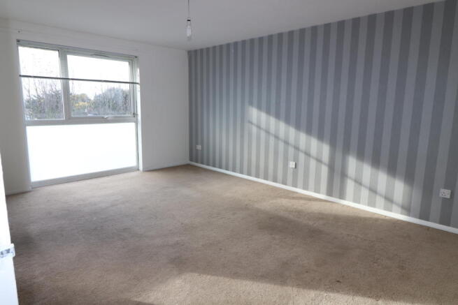 LOUNGE/DINER - CARPETS WILL BE REPLACED