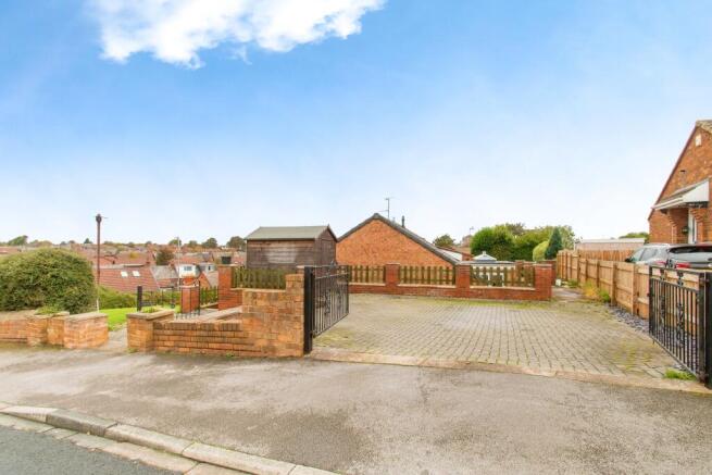 Driveway/Parking