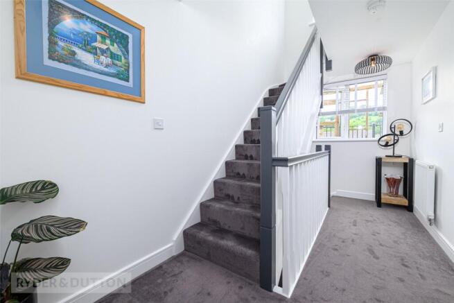 3 bed Semi-Detached for sale Image 9