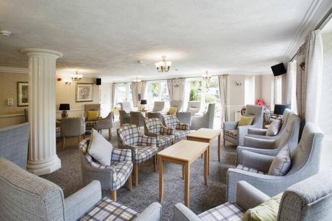COMMUNAL LOUNGE