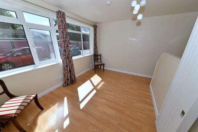 harborne-court-living-room-01.JPG