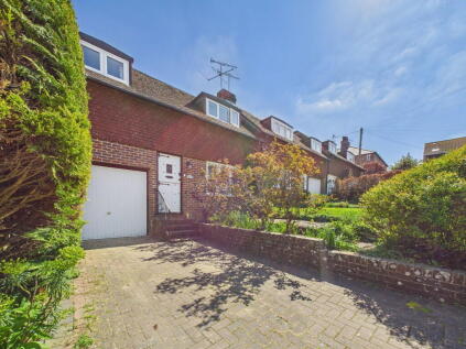 Southview Road, Findon Village, Worthing BN14 0UA