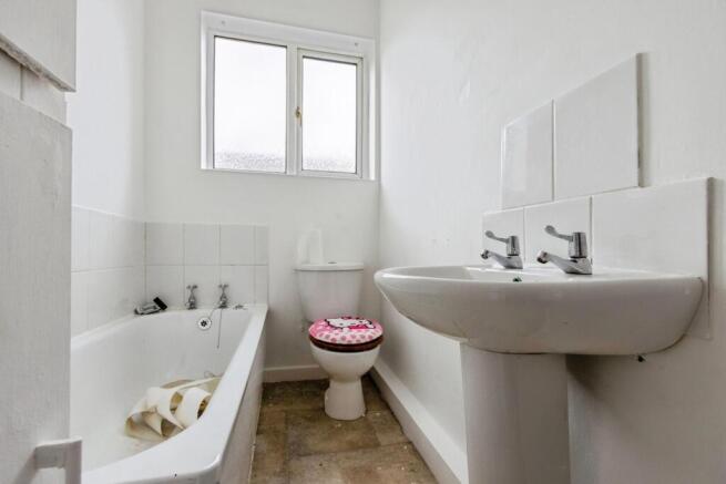 2 bed Terraced for sale Image 9