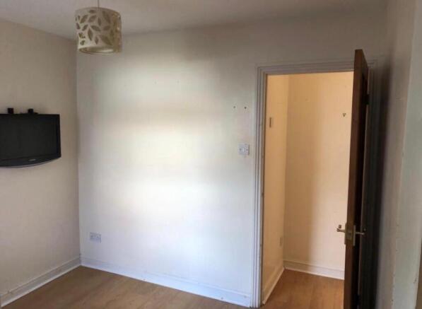 3 bed Terraced for sale Image 8