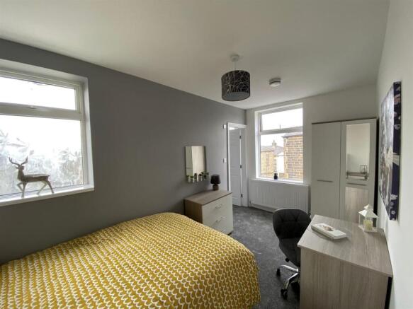 Bedroom 4 Ensuite