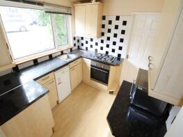 16, Indells, Hatfield AL10 9JA