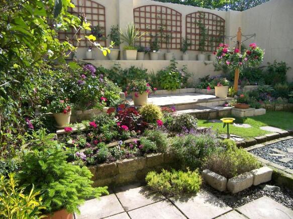 GARDEN