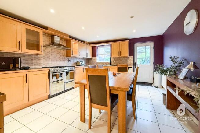 Beatty Rise, Spencers Wood, RG7 photo 2
