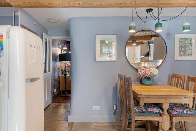 3 bed Terraced for sale Image 8