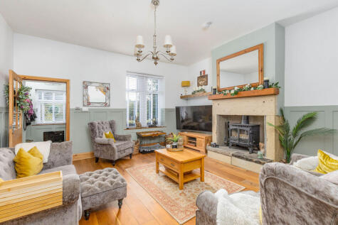 2 Woodend Cottages, Branch Road, Barkisland HX4 0AA