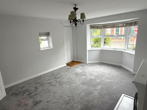 Fox Pond Lane, Oadby, Leicester photo 3