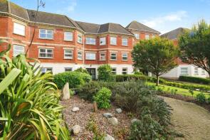 Flat 4, Chiddingly House, Chatsworth Square, Hove BN3 1WE