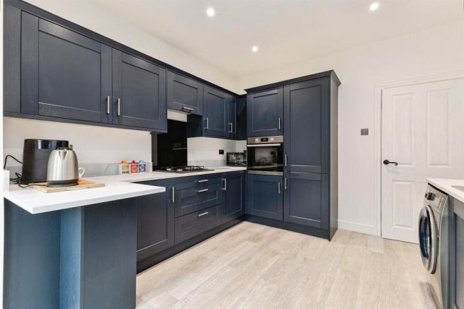 3 bed Terraced for sale Image 4