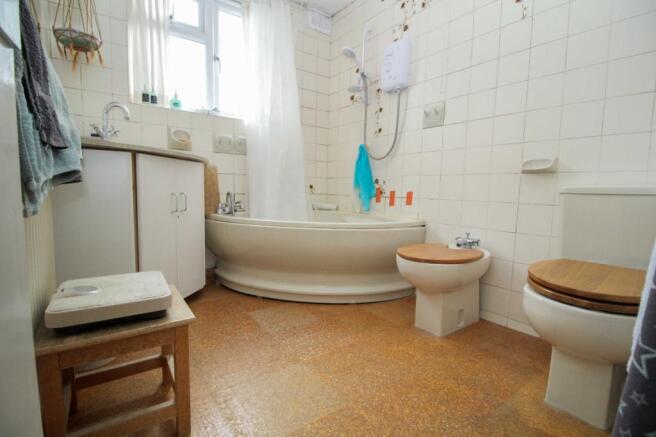 Main Bathroom