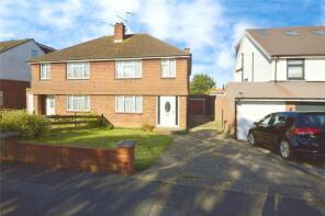 89, Mead Way, Bushey WD23 2DJ