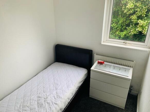 17 Thorn Grove.2.jpg