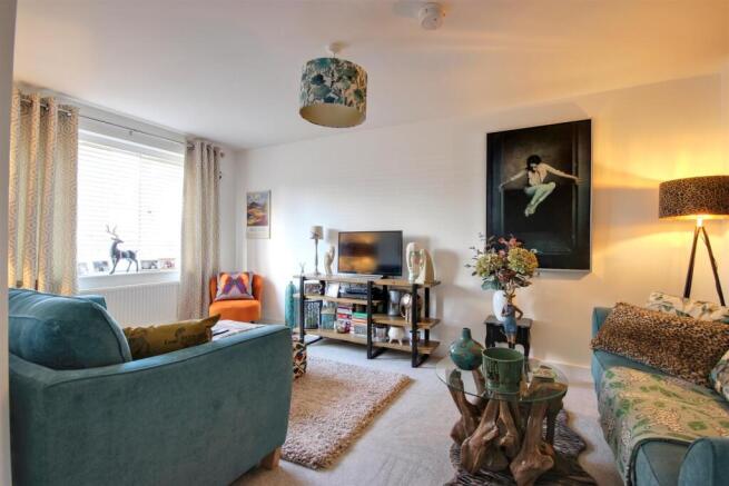 3 bed Terraced for sale Image 8