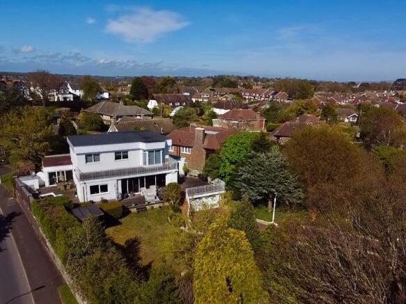 4 bedroom detached house for sale in Popps Lane, Bexhill-on-Sea, TN39