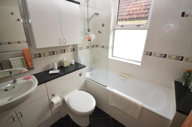 SeafieldRoadBathroom
