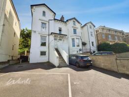 11 Flat 2, Cobham Terrace, Bean Road, Greenhithe DA9 9HZ