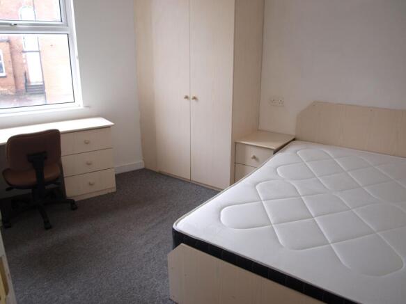7 bed Terraced to rent Image 8