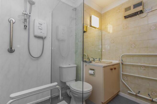 SHOWER ROOM