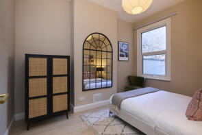 46, Robson Avenue, London NW10 3SG