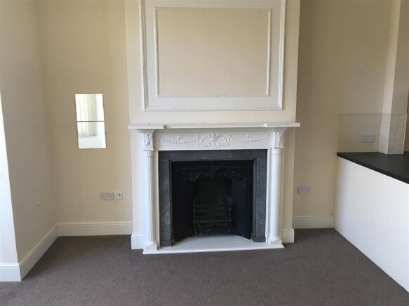 1 bed Apartment to rent Image 6