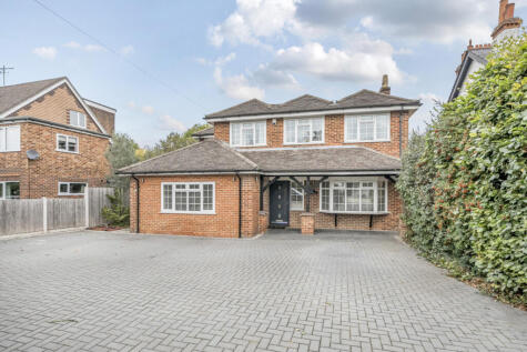 Reading Road, Woodley, Reading, Berkshire, RG5