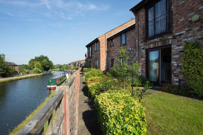 CANAL VIEW