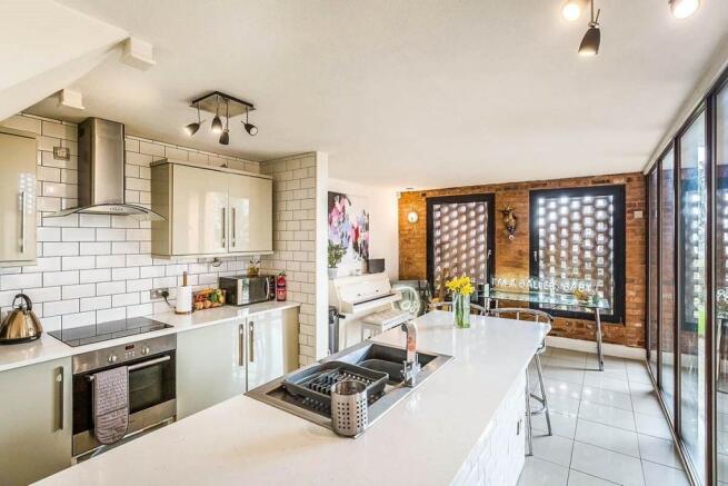 Kitchen / Dining Room
