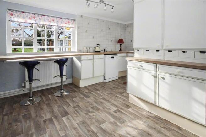 White Cottage, 17 Church End, Biddenham photo 4