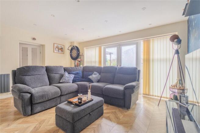 York Road, Chadderton, Oldham, Greater Manchester, OL9 photo 4