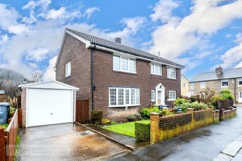 Wyvern Avenue, Marsh, Huddersfield, West Yorkshire, HD3