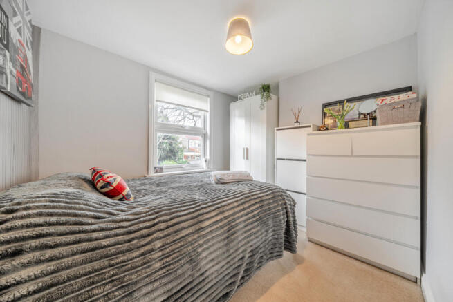 1436450-9-69cbd41...