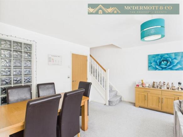 3 bed Semi-Detached for sale Image 5