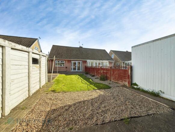 2 bed Semi-Detached for sale Image 7