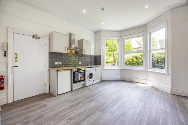 Flat 1 Kitchen.jpg