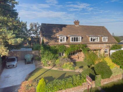 Cherwell Road, Heathfield, TN21