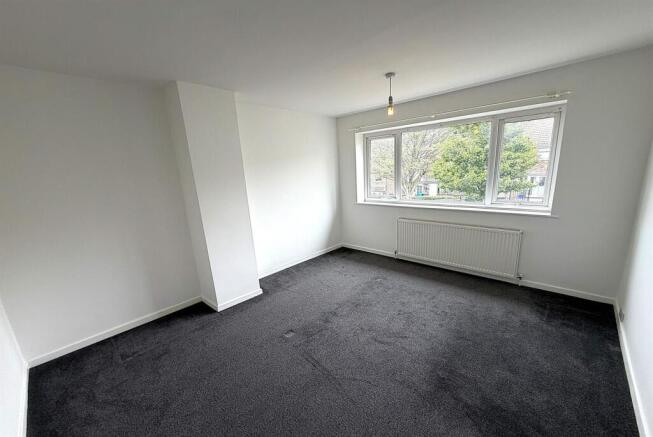 3 bed House to rent Image 7