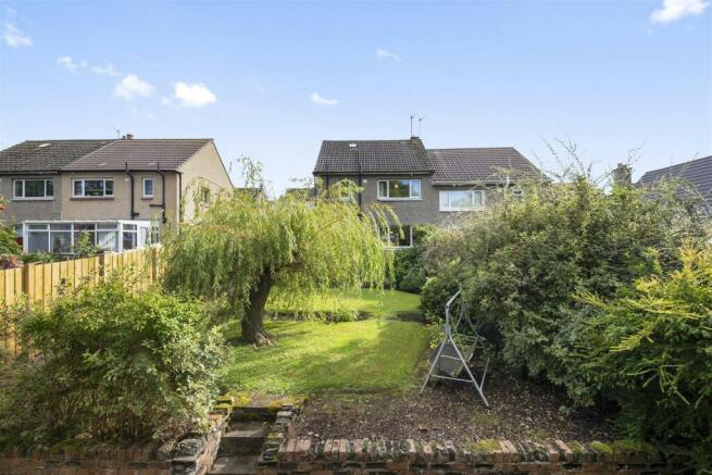28 Linburn Grove22.jpg