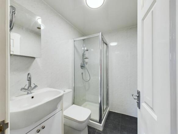 En-suite 2